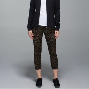 lululemon Wunder Under Crop II